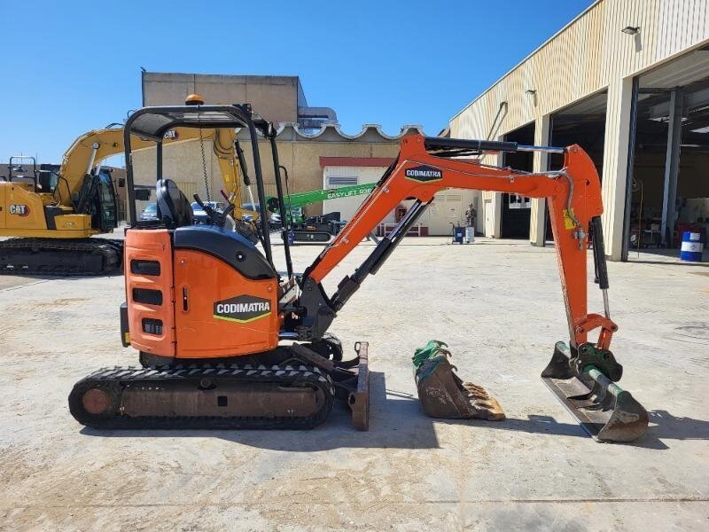 HITACHI ZX26U-5 + 3 GODETS – Image 6