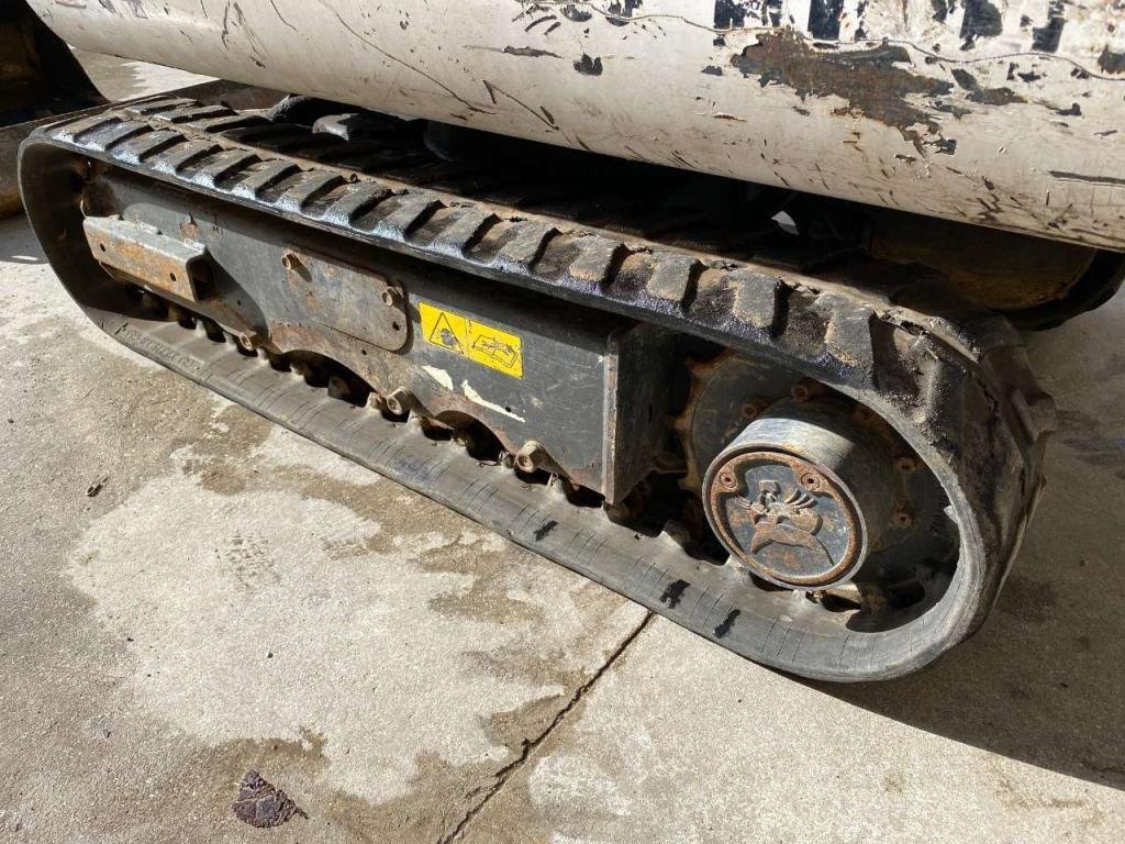 BOBCAT E14 avec 3 godets et BRH – Image 4