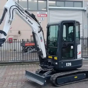 BOBCAT E26 + 3 GODETS
