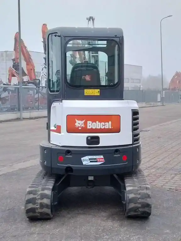 BOBCAT E26 + 3 GODETS – Image 5