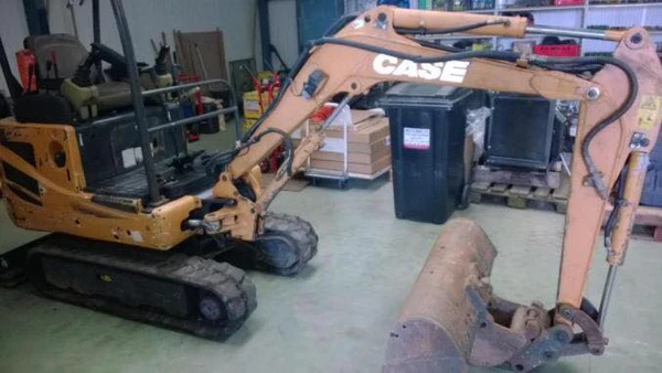 CASE CX 15 B