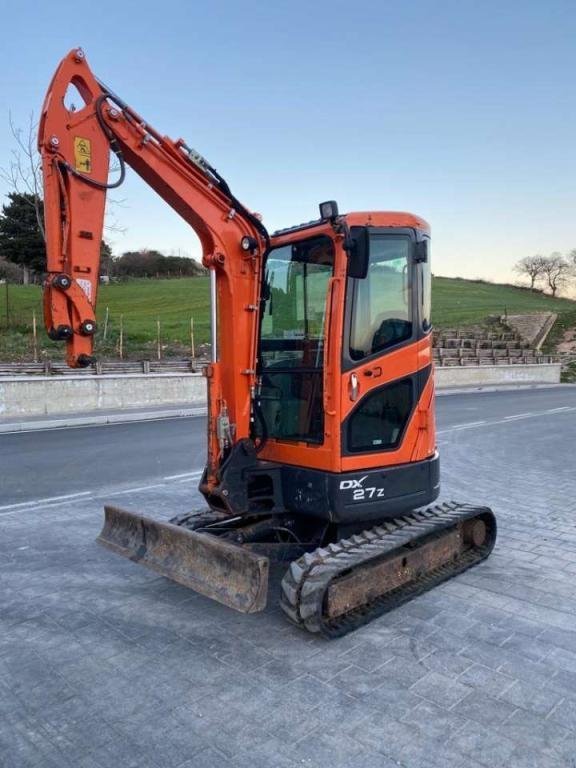 DOOSAN DX 27 Z – Image 2