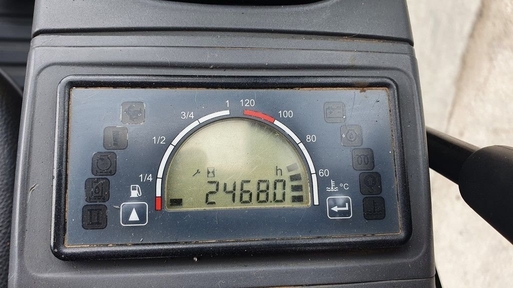 CAT 302.2D 2,1 T + 3 GODETS – Image 15