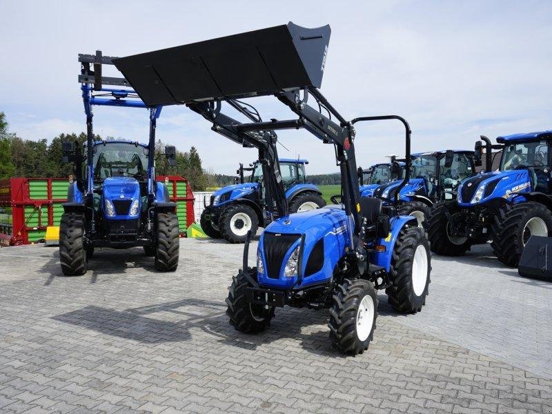New Holland Boomer50 – Image 2