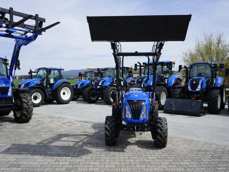 New Holland Boomer50