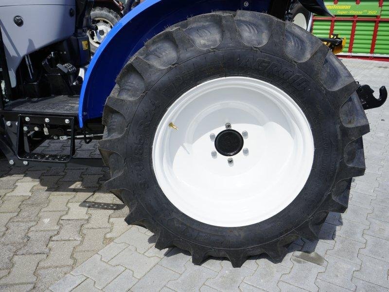 New Holland Boomer50 – Image 16