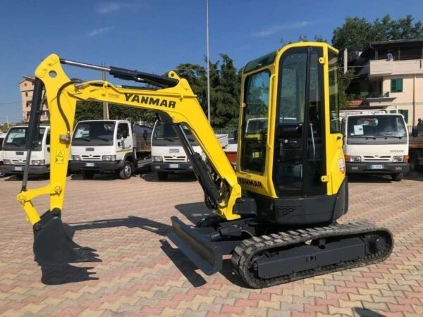 YANMAR VIO 25.3 + 4 Godets – Image 2