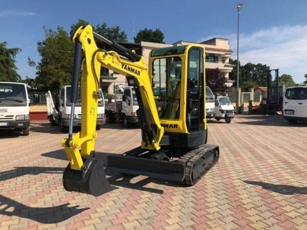 YANMAR VIO 25.3 + 4 Godets – Image 10