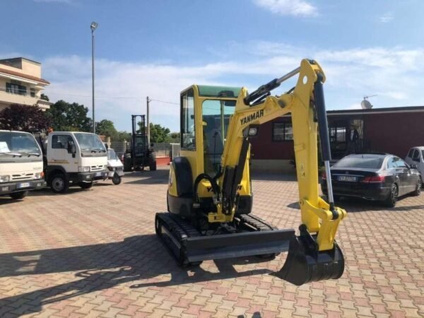 YANMAR VIO 25.3 + 4 Godets – Image 5