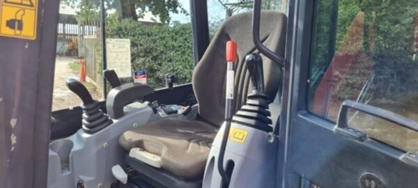 Kubota U27-4 2,7 T 2016 – Image 8