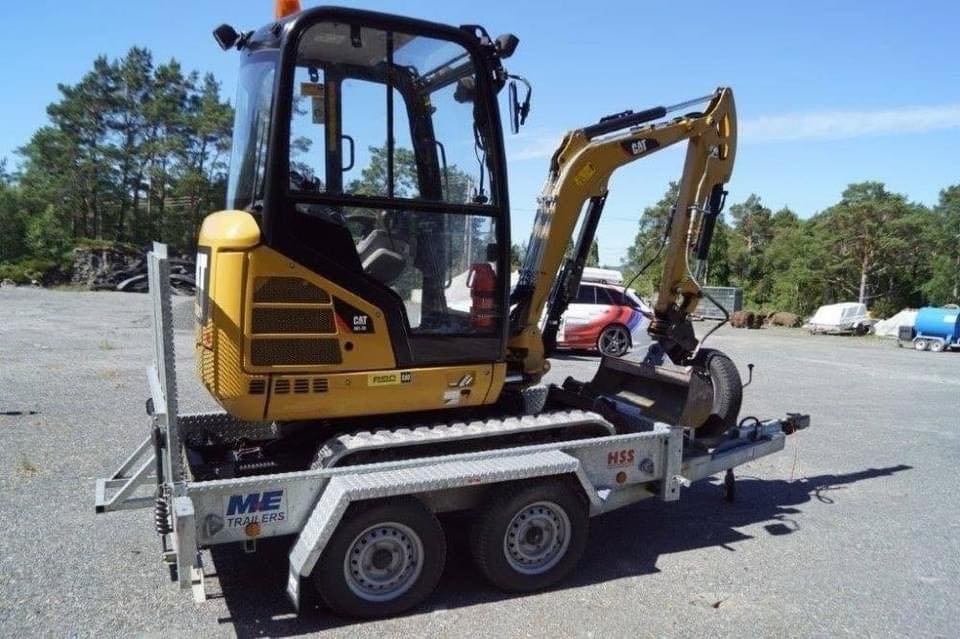 2017 CATERPILLAR 301.7D + 3 GODETS + REMORQUE – Image 2