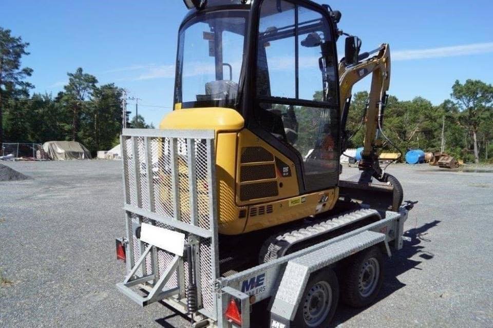 2017 CATERPILLAR 301.7D + 3 GODETS + REMORQUE – Image 6