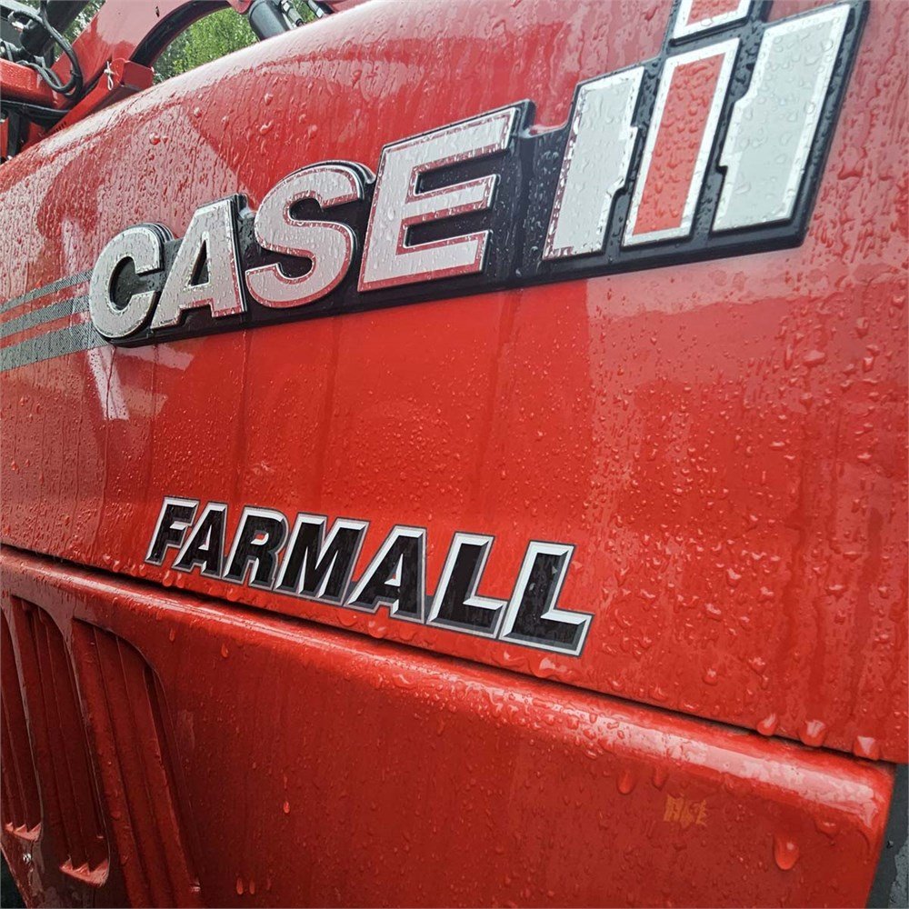 Case IH Farmall 100 A – Image 62