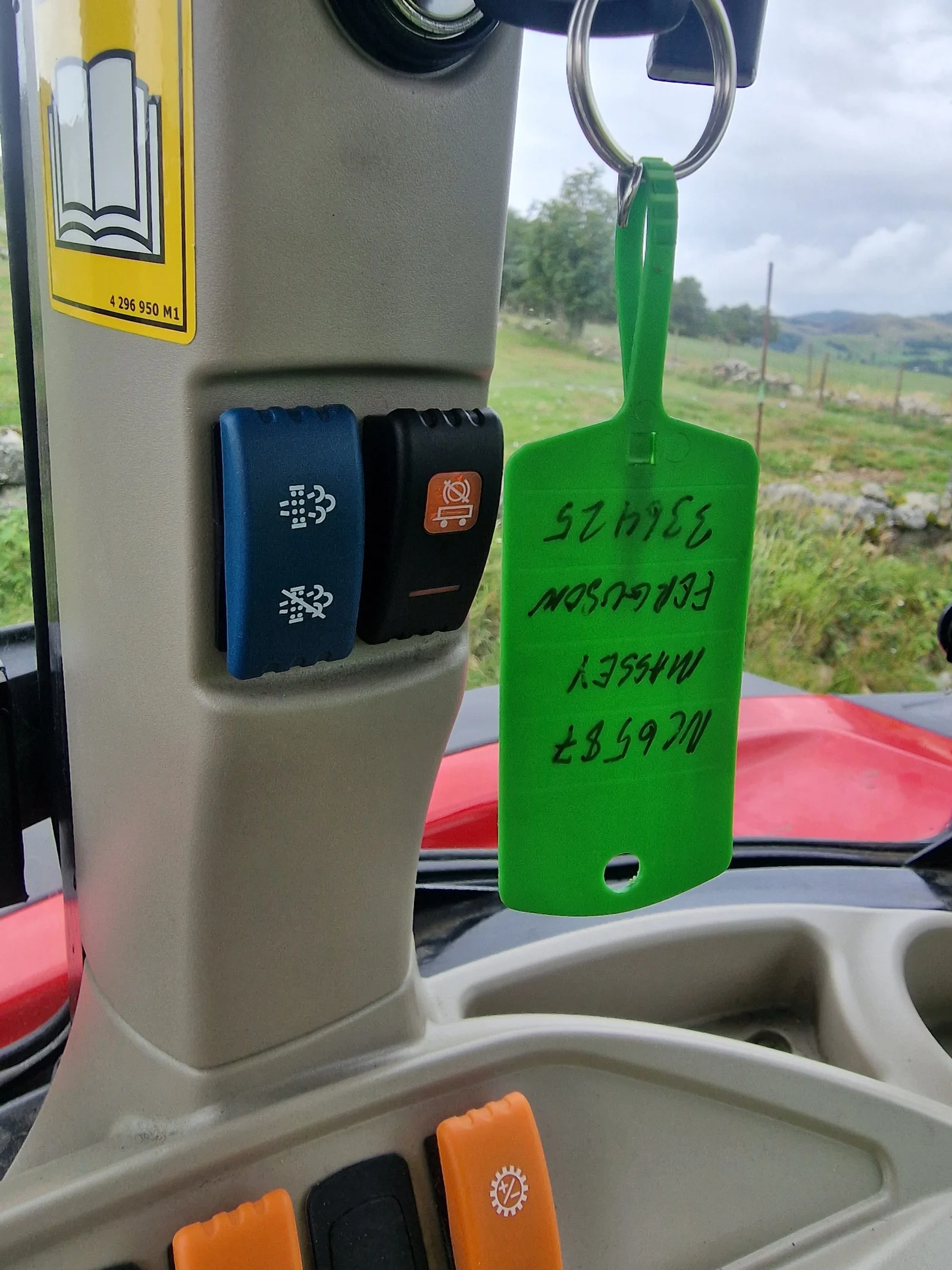 Massey Ferguson 4710M Dyna 2 – 2021 – Image 35