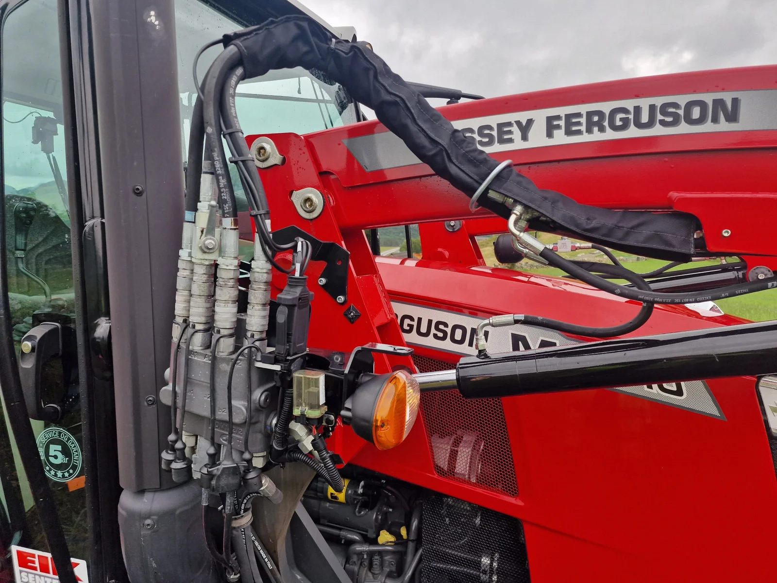 Massey Ferguson 4710M Dyna 2 – 2021 – Image 26