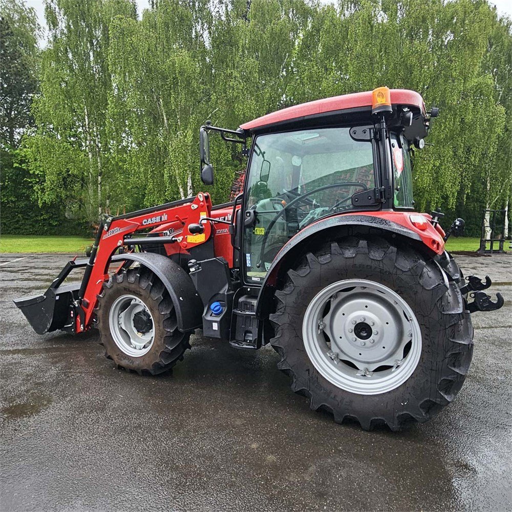 Case IH Farmall 100 A – Image 65