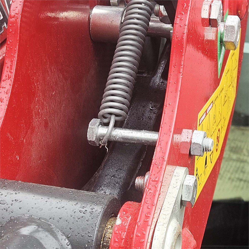 Case IH Farmall 100 A – Image 20