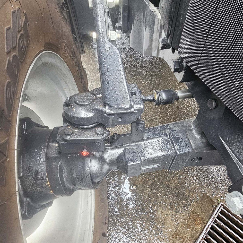 Case IH Farmall 100 A – Image 7