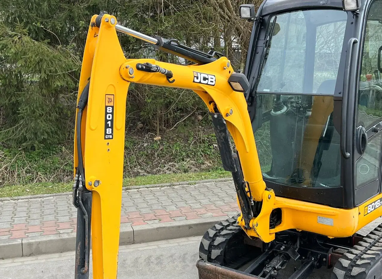 JCB 8018 CTS - 1,8T – Image 3