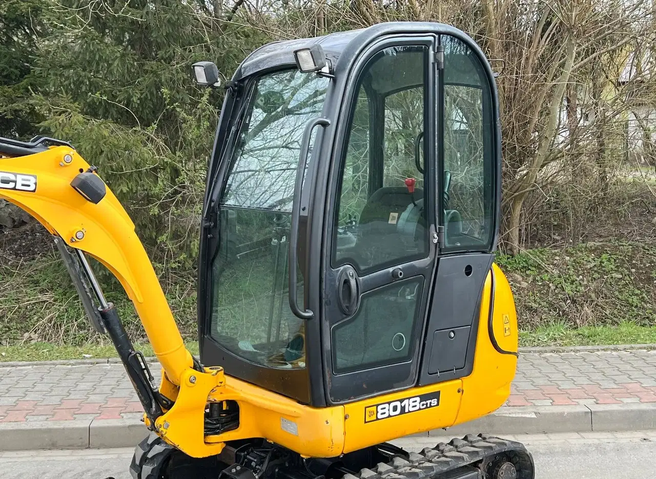 JCB 8018 CTS - 1,8T – Image 4