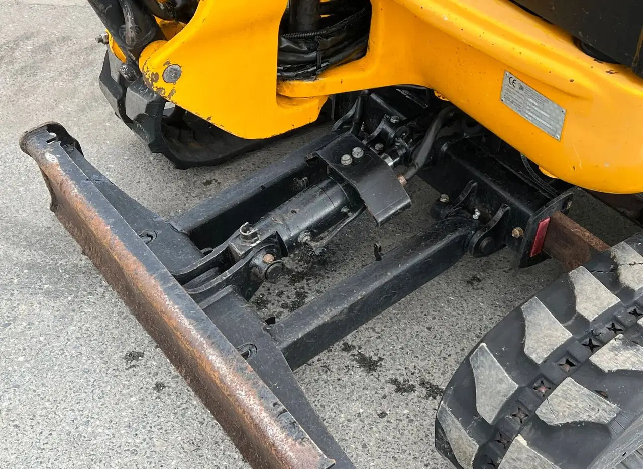 JCB 8018 CTS - 1,8T – Image 7