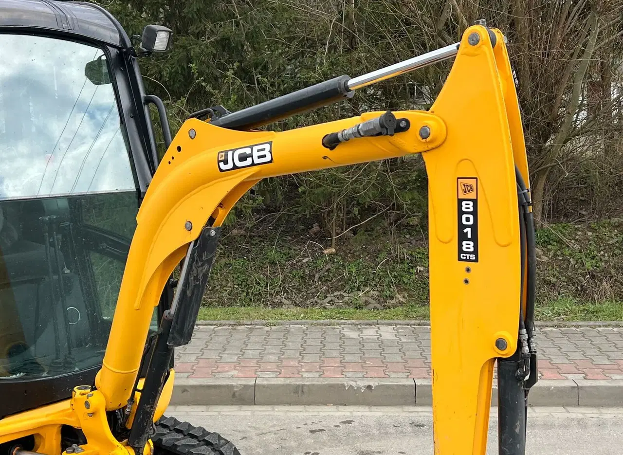 JCB 8018 CTS - 1,8T – Image 14