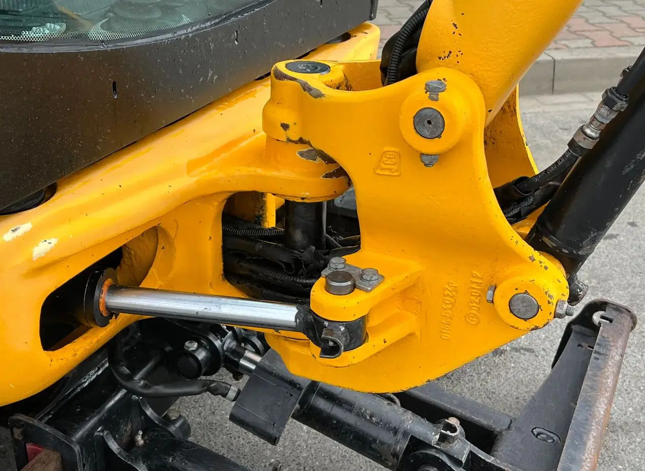 JCB 8018 CTS - 1,8T – Image 17