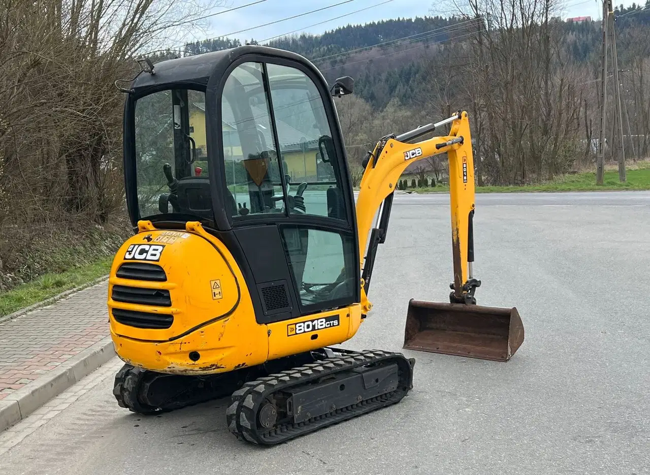 JCB 8018 CTS - 1,8T – Image 18