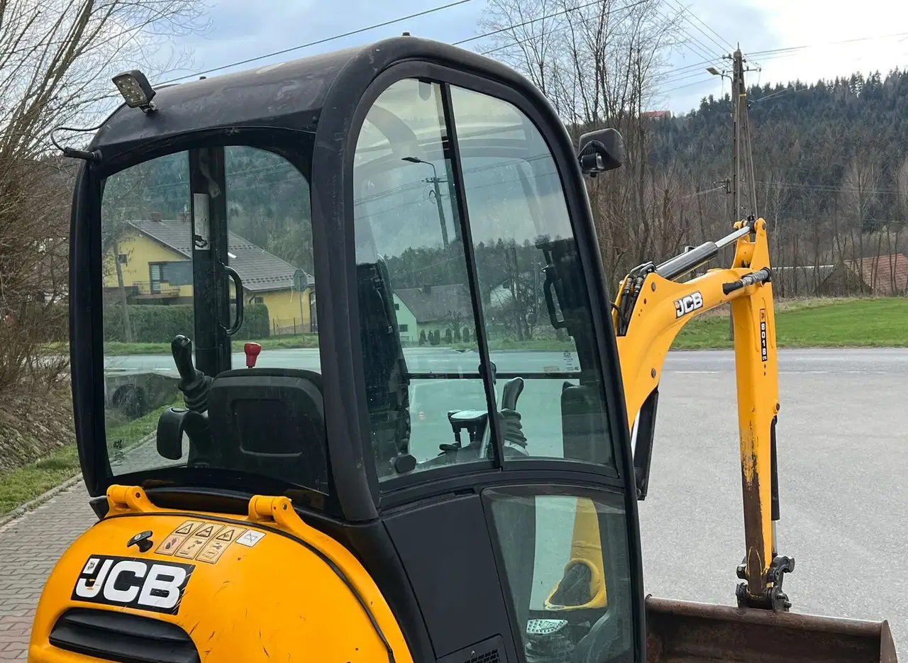 JCB 8018 CTS - 1,8T – Image 20