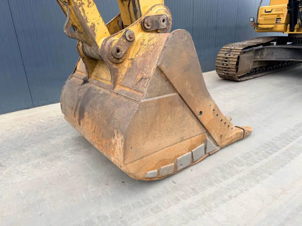 Caterpillar L 336F - 37T – Image 10