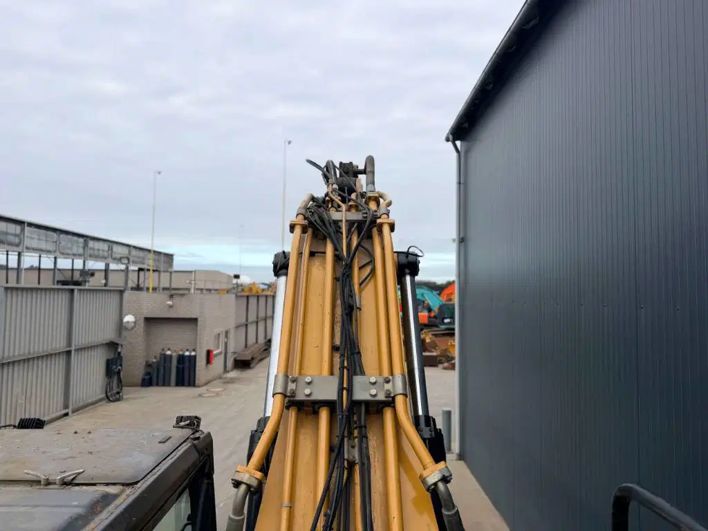 Caterpillar L 336F - 37T – Image 17