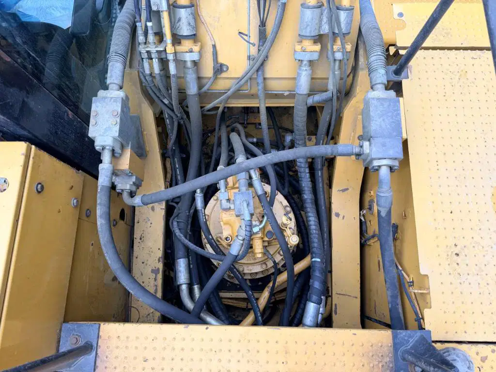 Caterpillar L 336F - 37T – Image 20