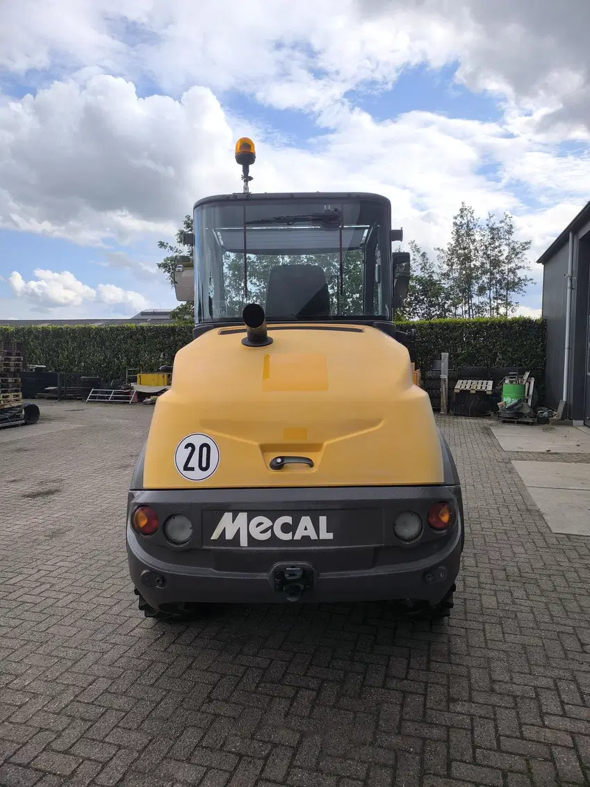 Mecalac AS 700 – Image 7