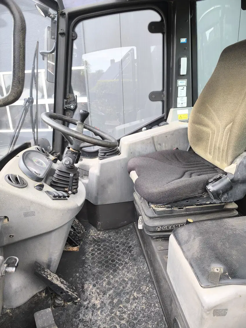 Mecalac AS 700 – Image 9