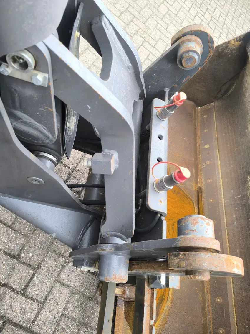 Mecalac AS 700 – Image 4