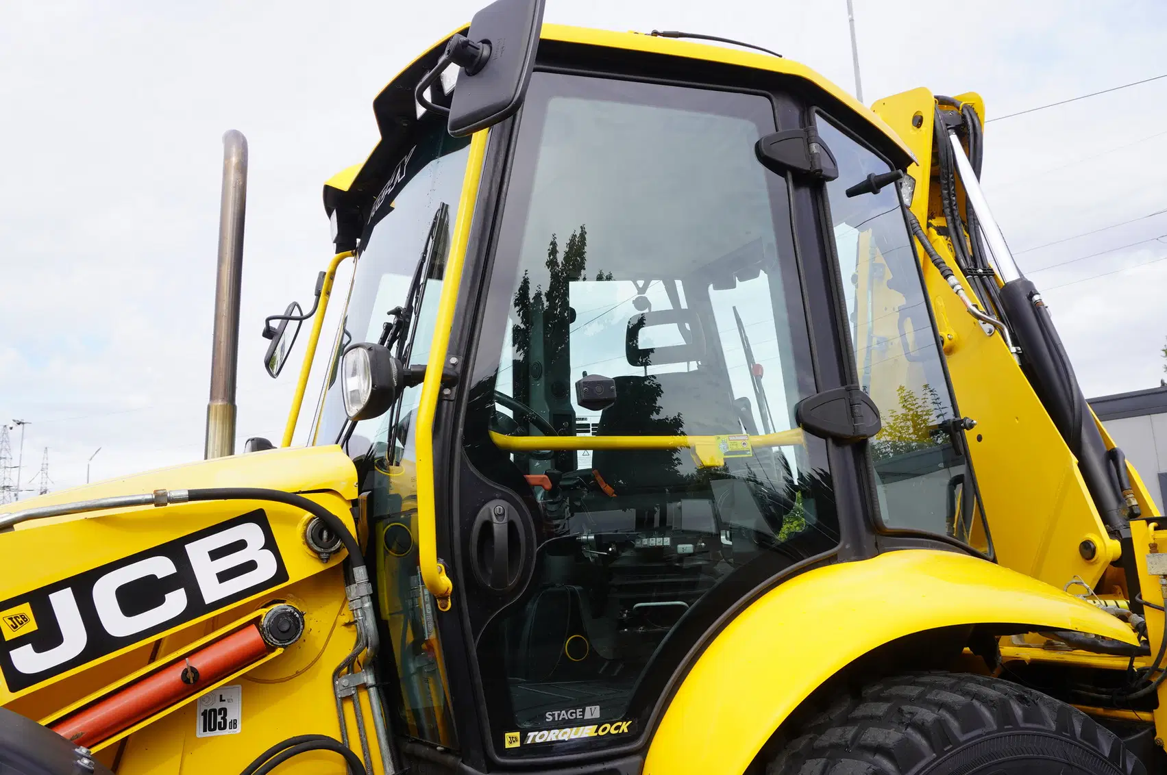 JCB 4CX PRO – Image 9